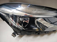 Laden Sie das Bild in den Galerie-Viewer, Frontscheinwerfer Mercedes-Benz X156 A1569061200 Rechts Scheinwerfer Headlight SCH6005539885bk