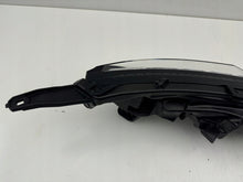 Laden Sie das Bild in den Galerie-Viewer, Frontscheinwerfer Mitsubishi Eclipse Cross EDM922-05010 LED Links Headlight