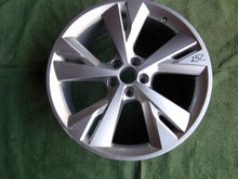 Laden Sie das Bild in den Galerie-Viewer, 1x Alufelge 20 Zoll 8.0" 5x112 45ET Glanz Silber 89A601025D Audi E-Tron E Tron FEL3410574342ad