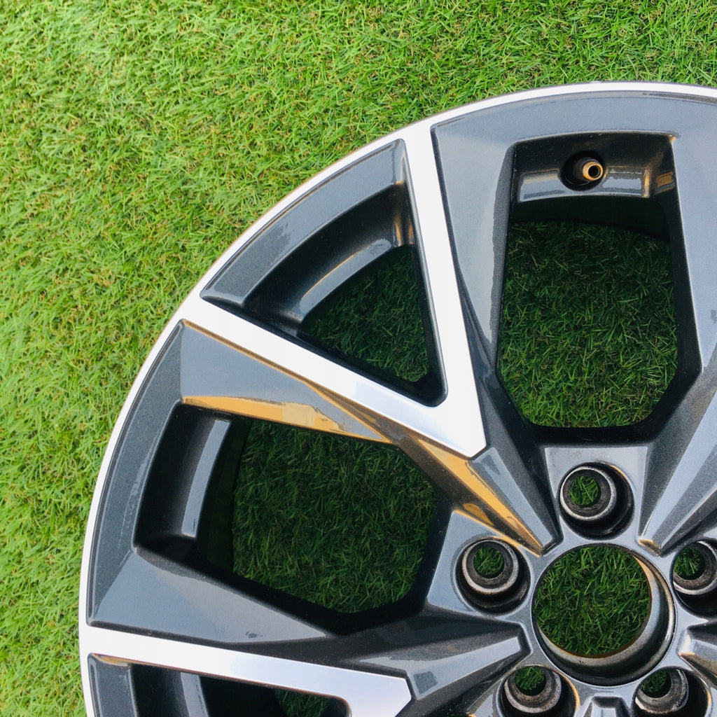 1x Alufelge 17 Zoll 7.0" 5x100 43ET Glanz Graphit 82A601025AA Audi A1 Mg FEL3186181632ra