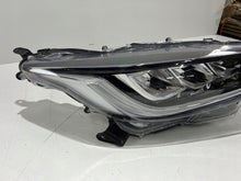 Load image into Gallery viewer, Frontscheinwerfer Toyota Yaris K0-8EU Rechts Scheinwerfer Headlight SCH6950426826em