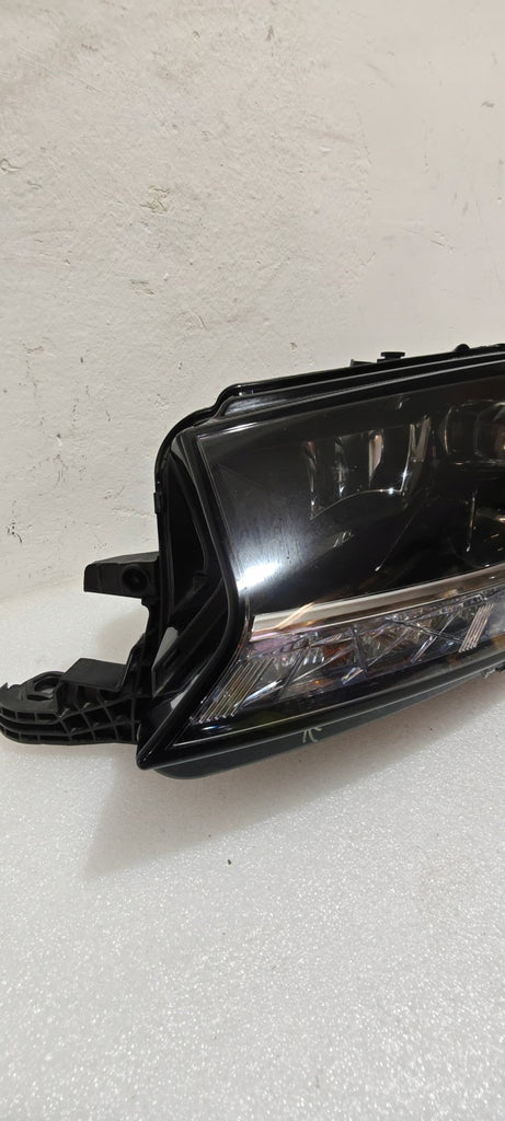 Frontscheinwerfer Skoda Fabia III 6V1941015F LED Links Scheinwerfer Headlight