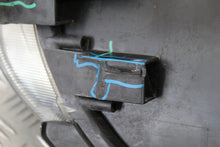 Laden Sie das Bild in den Galerie-Viewer, Frontscheinwerfer Fiat 500l Links Scheinwerfer Headlight SCH3049091763qc