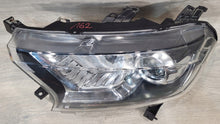 Laden Sie das Bild in den Galerie-Viewer, Frontscheinwerfer Ford Ranger JB3B-13D154 Links Scheinwerfer Headlight SCH2683226291hk