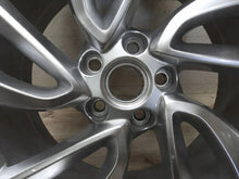 Laden Sie das Bild in den Galerie-Viewer, 1x Alufelge 19 Zoll 8.0&quot; 5x115 36ET Glanz Silber 13376067 Opel Cascada Rim Wheel