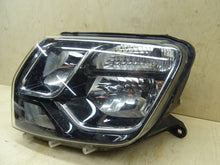 Laden Sie das Bild in den Galerie-Viewer, Frontscheinwerfer Dacia Duster 260608209R Links Scheinwerfer Headlight