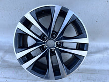 Laden Sie das Bild in den Galerie-Viewer, 1x Alufelge 18 Zoll 7.5&quot; 5x114.3 39ET 403006881R Mg Espace Rim Wheel