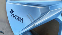 Load image into Gallery viewer, 1x Alufelge 18 Zoll 31680200 Volvo V60 Rim Wheel FEL7668545380zu