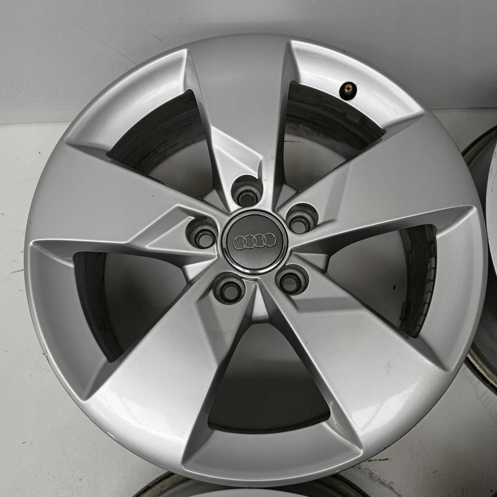4x Alufelge 17 Zoll 7.0" 5x112 47ET Glanz Silber 8S0601025J Audi Tt Rim Wheel FEL1913182943nc