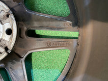 Laden Sie das Bild in den Galerie-Viewer, 1x Alufelge 18 Zoll 7.5" 5x112 49ET A1774011500 Mercedes-Benz W177 Rim Wheel FEL2430343321jf
