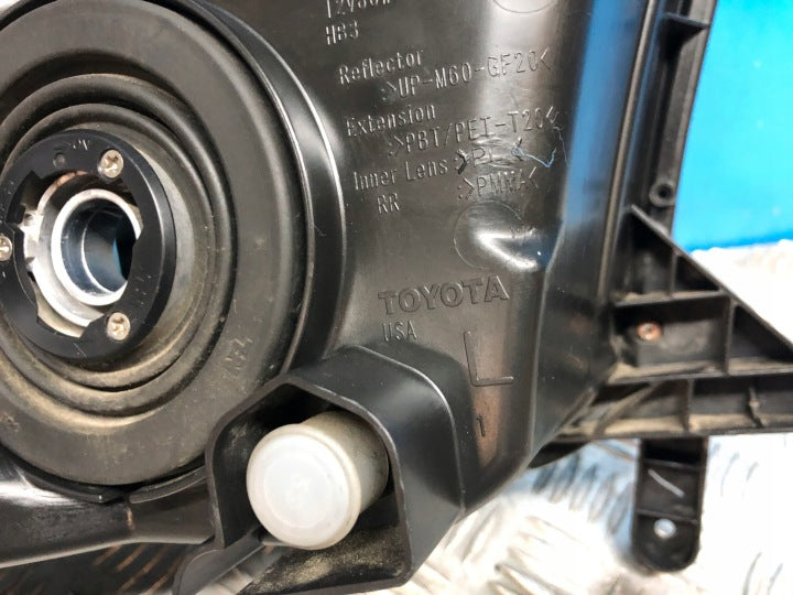Frontscheinwerfer Toyota Tundra Links Scheinwerfer Headlight SCH3315138415yt