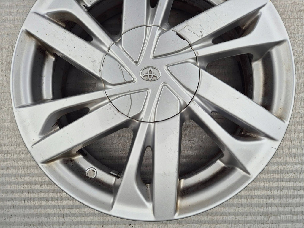 1x Alufelge 15 Zoll 426110H040 Toyota Aygo Rim Wheel FEL5004863299wo