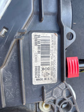 Laden Sie das Bild in den Galerie-Viewer, Frontscheinwerfer Citroën C5 III 9674869880 9674399580 Bi-Xenon Links Headlight