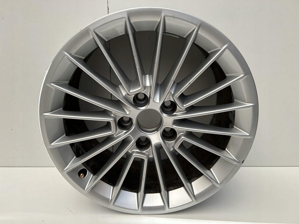 1x Alufelge 17 Zoll 8.0" 5x112 8Y0601025 Audi A3 Rim Wheel