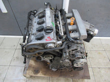 Load image into Gallery viewer, Motor VW 163 KMA4B7 163PS 170TKm Benzin Engine Komplett