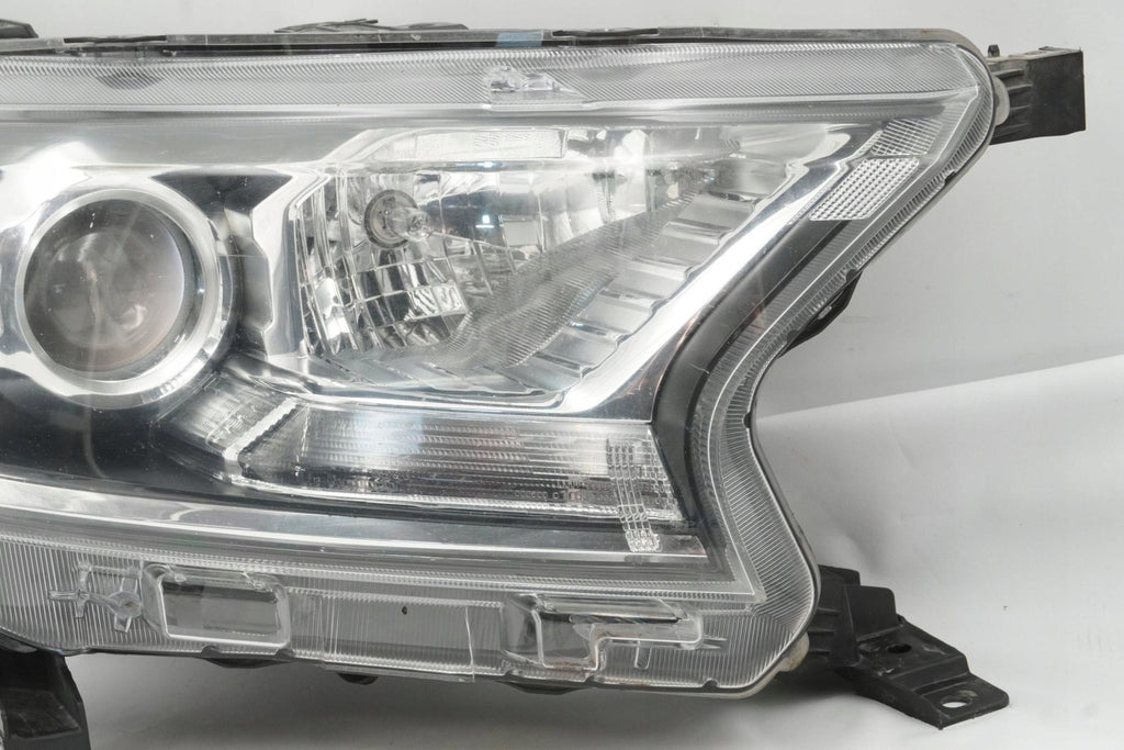 Frontscheinwerfer Ford Ranger Rechts Scheinwerfer Headlight SCH3088539136lp