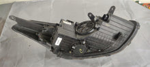 Load image into Gallery viewer, Frontscheinwerfer Hyundai I30 92101-A6020 Links Scheinwerfer Headlight