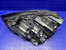 Laden Sie das Bild in den Galerie-Viewer, Frontscheinwerfer Audi Q2 81A941036D LED Rechts Scheinwerfer Headlight SCH5345008008mv