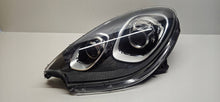 Laden Sie das Bild in den Galerie-Viewer, Frontscheinwerfer Porsche Macan 95b 95B941031FH Xenon Links Headlight SCH4937112209ws