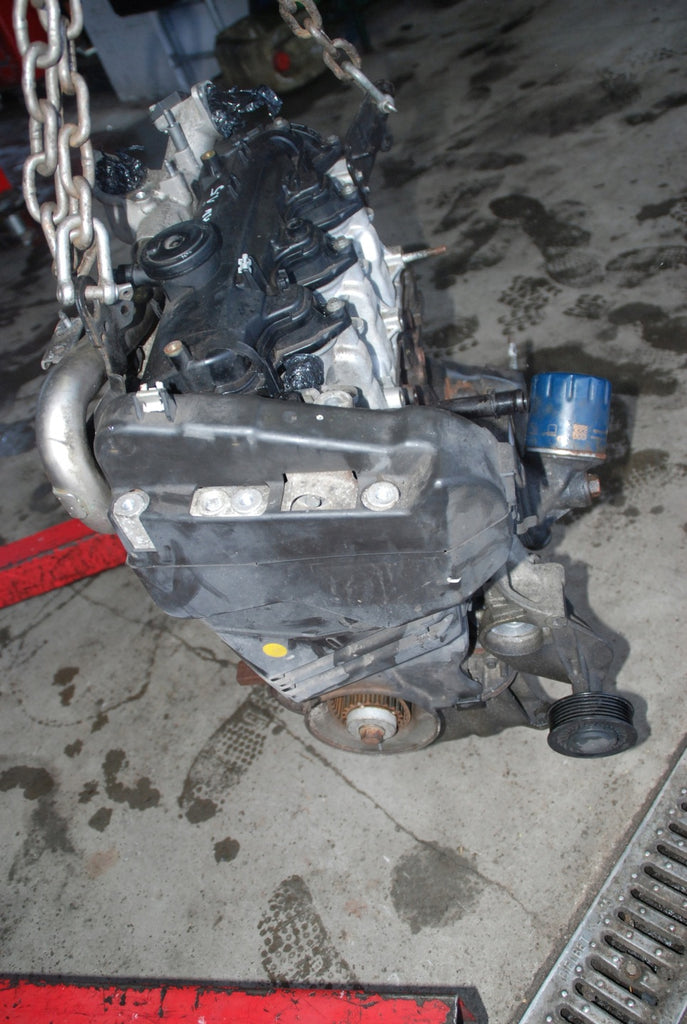 Motor Mercedes-Benz Citan K9K 1.5 CDI 90PS 123TKm 2013 Diesel Engine Unkomplett