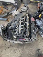 Laden Sie das Bild in den Galerie-Viewer, Motor BMW F21 F20 B37D15A 1.5 Diesel Engine Unkomplett MOT8860380704jv