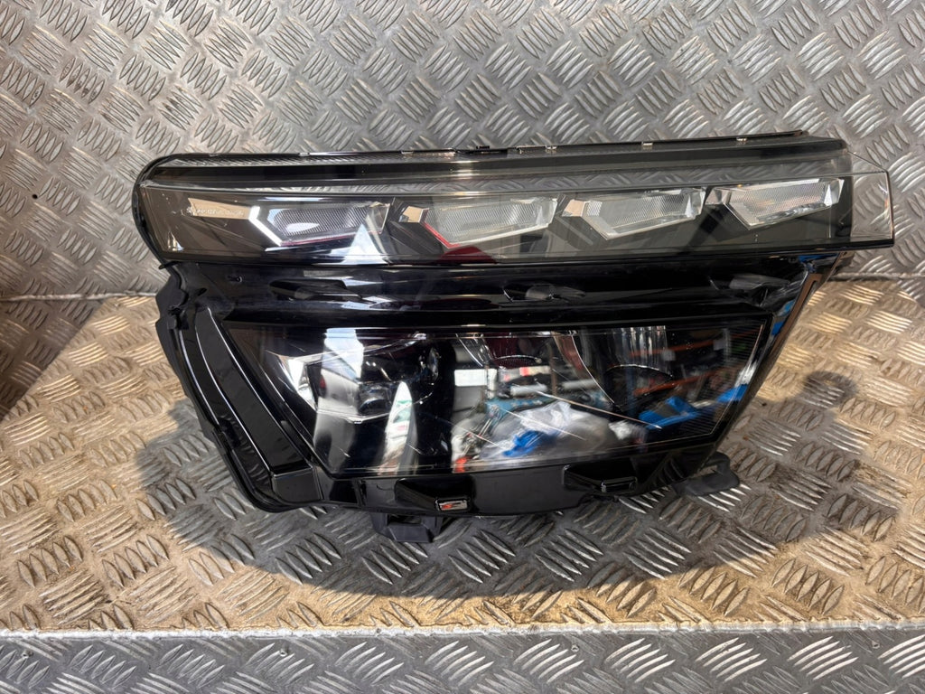 Frontscheinwerfer Skoda Kamiq Rechts Scheinwerfer Headlight SCH5970902065xz
