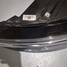 Load image into Gallery viewer, Frontscheinwerfer VW Passat 3J1941005 Links Scheinwerfer Headlight SCH8663637417ip