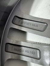 Load image into Gallery viewer, 1x Alufelge 19 Zoll 7.5" 5x114.3 49 5ET 52910-2W400 Hyundai Santa I Fe Rim Wheel FEL2798094017vq