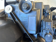Load image into Gallery viewer, Frontscheinwerfer Toyota Corolla 47669 Full LED Rechts Scheinwerfer Headlight SCH1373894858mz