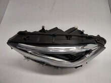 Laden Sie das Bild in den Galerie-Viewer, Frontscheinwerfer Mercedes-Benz W247 A2479066901 Links Scheinwerfer Headlight SCH4539611094nz