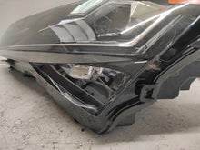 Laden Sie das Bild in den Galerie-Viewer, Frontscheinwerfer Skoda Superb III 3V1941015D- Full LED Links Headlight