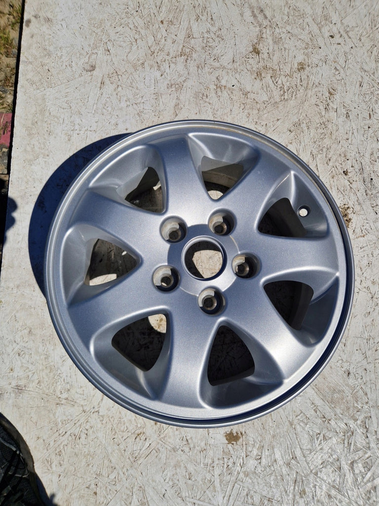 1x Alufelge 15 Zoll 6.0" 6x139.7 50ET K9965C36050 Kia Carnival I Rim Wheel FEL6483499330kc