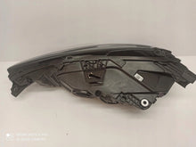 Laden Sie das Bild in den Galerie-Viewer, Frontscheinwerfer Audi A3 8Y0941011 8Y0941012 LED Ein Stück (Rechts oder Links)