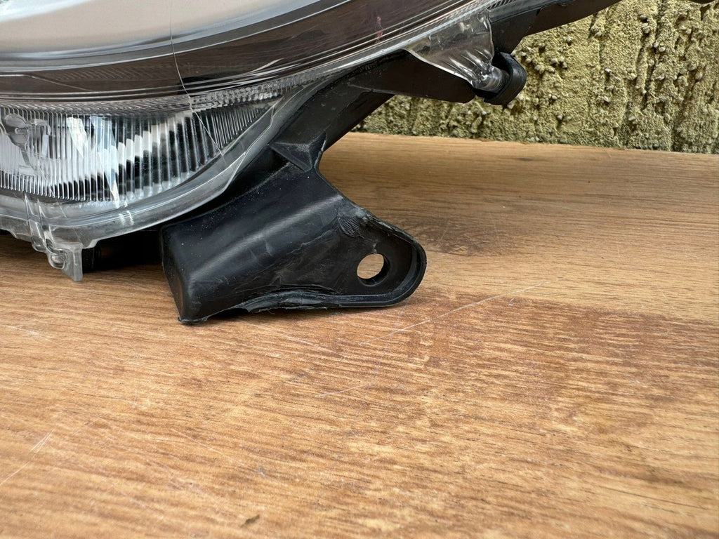 Frontscheinwerfer Toyota 4 Yaris Full LED Ein Stück (Rechts oder Links)