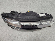 Load image into Gallery viewer, Frontscheinwerfer Skoda Kamiq 658941016B-SCZ 0021377809 LED Rechts Headlight SCH1289652800ax
