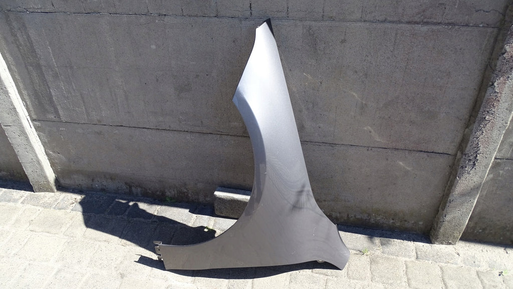 Kotflügel Mercedes-Benz Cla A1188810300 Vorne Links Zum Streichen