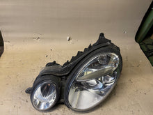 Load image into Gallery viewer, Frontscheinwerfer Mercedes-Benz W211 Links Scheinwerfer Headlight SCH5251975394cr