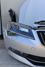 Laden Sie das Bild in den Galerie-Viewer, Frontscheinwerfer Skoda Superb III 3V1941017A Full LED Rechts oder Links