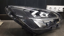 Laden Sie das Bild in den Galerie-Viewer, Frontscheinwerfer Ford Focus Rechts Scheinwerfer Headlight SCH7725280162bn