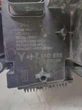 Laden Sie das Bild in den Galerie-Viewer, Frontscheinwerfer 29701000 Rechts Scheinwerfer Headlight