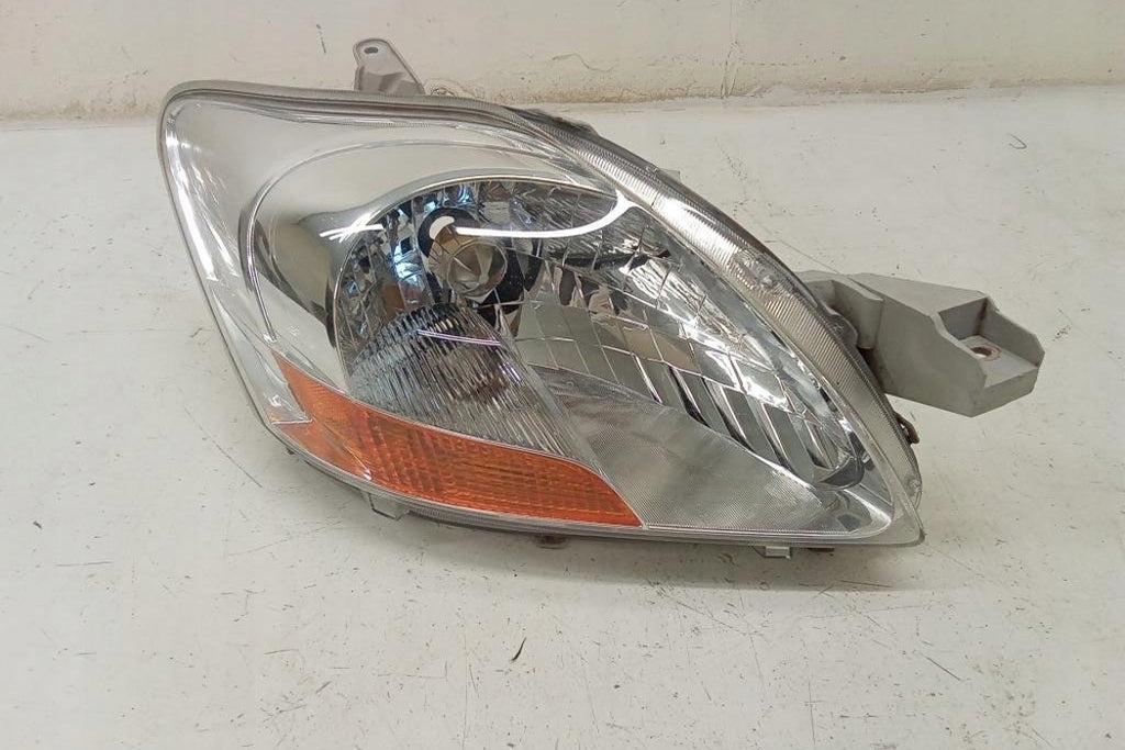 Frontscheinwerfer Toyota Yaris 89900737 Ein Stück (Rechts oder Links) Headlight SCH1227989143tk