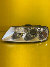 Load image into Gallery viewer, Frontscheinwerfer VW Touareg 7l6 7L6941015BK Xenon Links Scheinwerfer Headlight