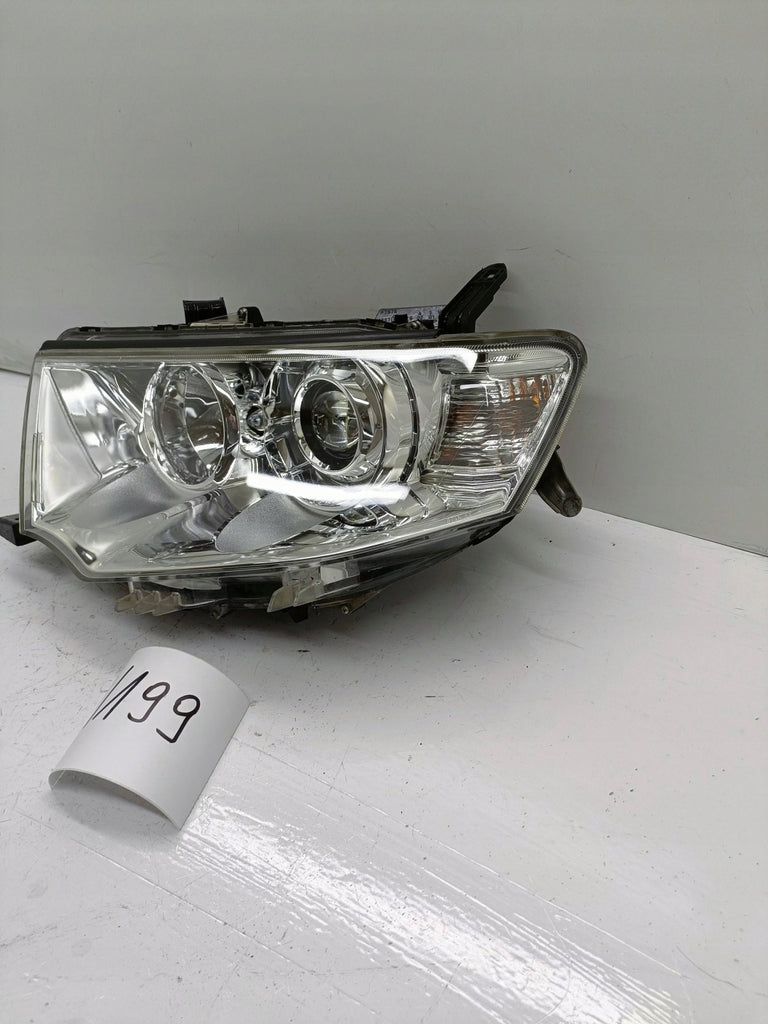 Frontscheinwerfer Mitsubishi Pajero I Sport II 8301A877 Links Headlight SCH1393163052vy