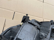 Load image into Gallery viewer, Frontscheinwerfer Citroën Jumpy Vivaro A C Expert 9808572580 Rechts Headlight