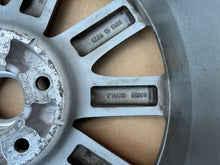 Load image into Gallery viewer, 1x Alufelge 17 Zoll 7.5" 5x114.3 50ET Glanz Grau 9965167570 Mazda 6 Gj Rim Wheel FEL3846435112qk