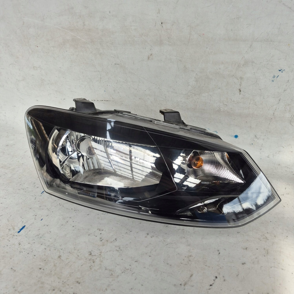 Frontscheinwerfer VW Polo 6R1941016E Rechts Scheinwerfer Headlight SCH2626119228pm