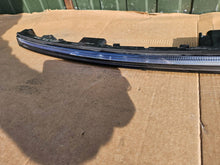 Laden Sie das Bild in den Galerie-Viewer, Frontscheinwerfer Mercedes-Benz Eqa A2439063200 240220231532 Vorderseite SCH9932518533ni