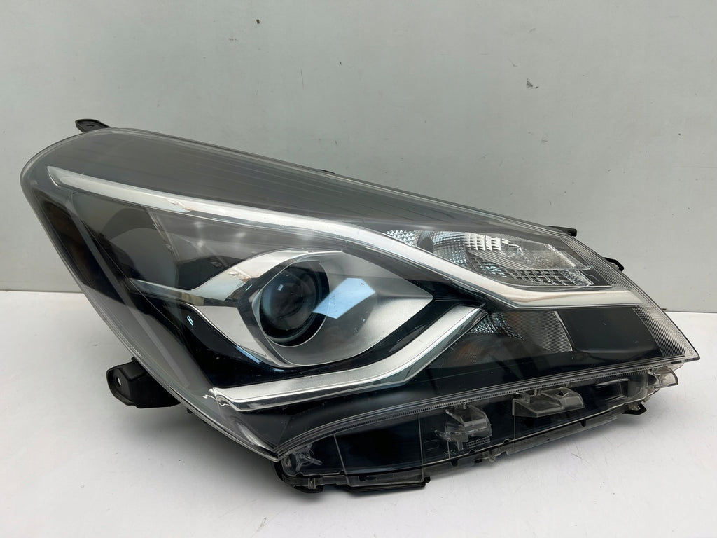 Frontscheinwerfer Toyota Yaris Rechts Scheinwerfer Headlight