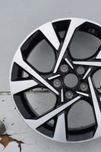 Load image into Gallery viewer, 1x Alufelge 18 Zoll 7.5&quot; 5x114.3 52ET Glanz Schwarz 52910-J9800 Hyundai Kona