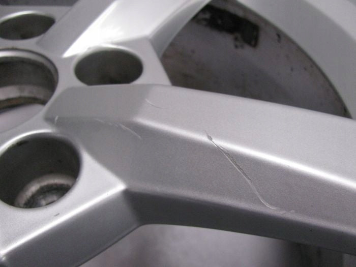 1x Alufelge 16 Zoll 6.5" 5x112 43ET Glanz Silber 81A601025 Audi Q2 Rim Wheel FEL7733400882az